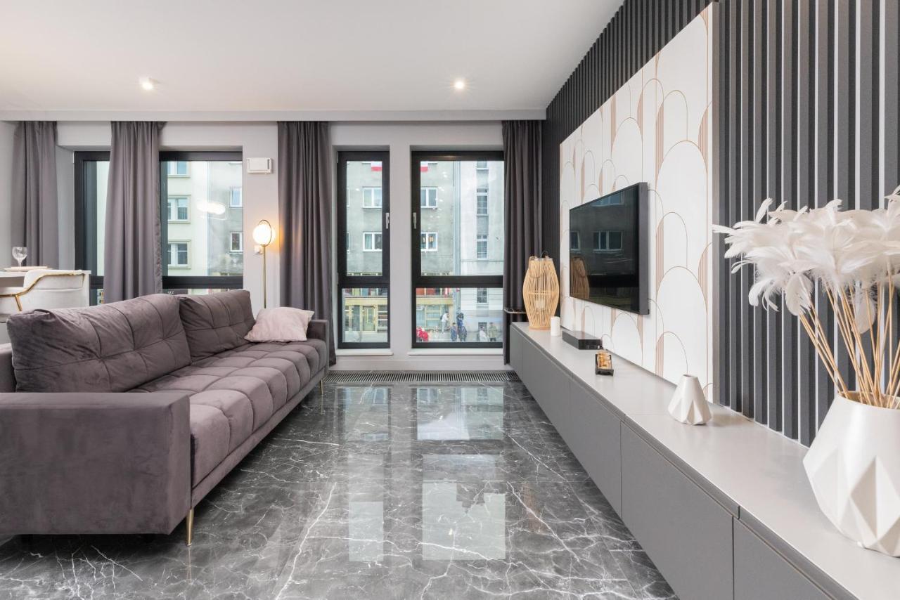 Luxurious Apartment With Two Bedrooms And Parking In Gdynia By Noclegi Renters Экстерьер фото